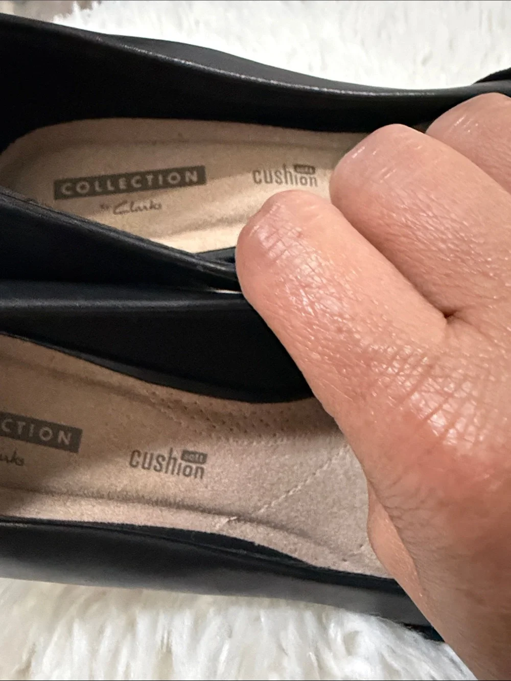 Clarks Black Leather Pointed Toe with Layered Textured Band Size 9 NWT